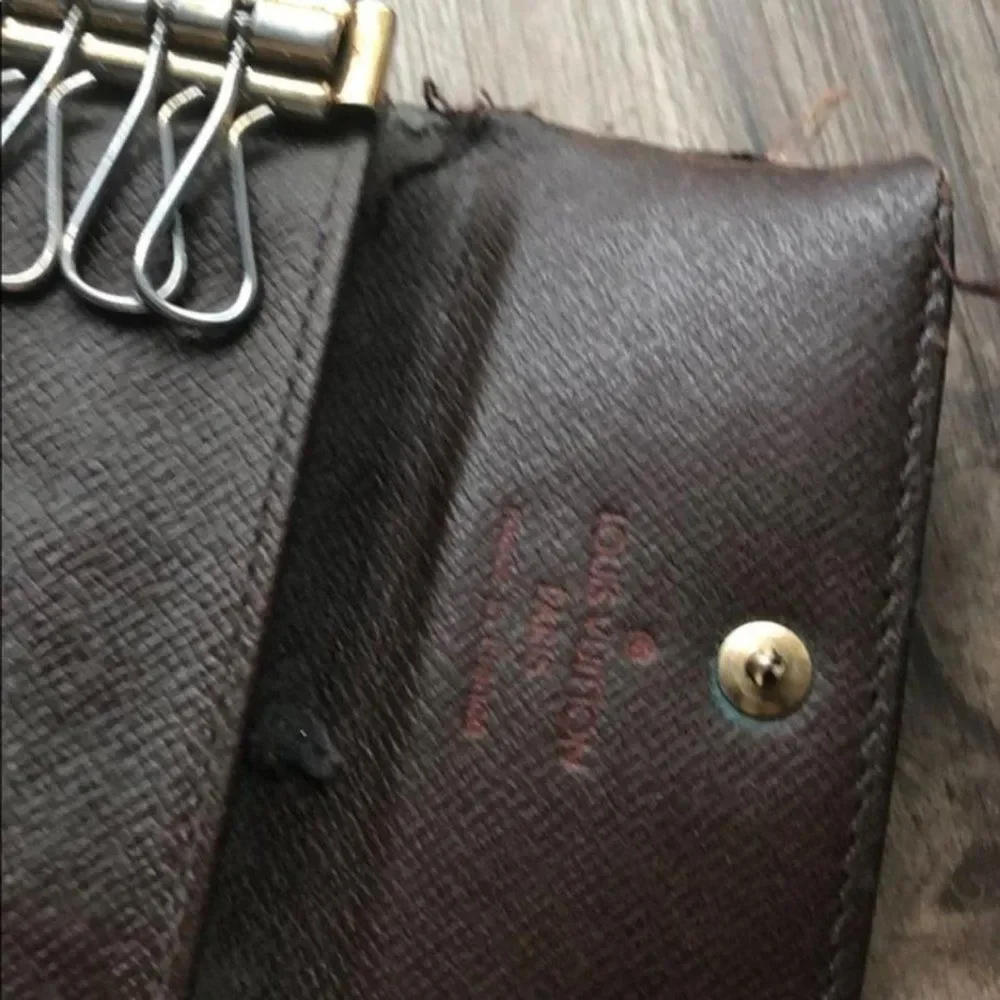 Louis Vuitton Damier Key Holder/Wallet #371💥PRICE DROP💥